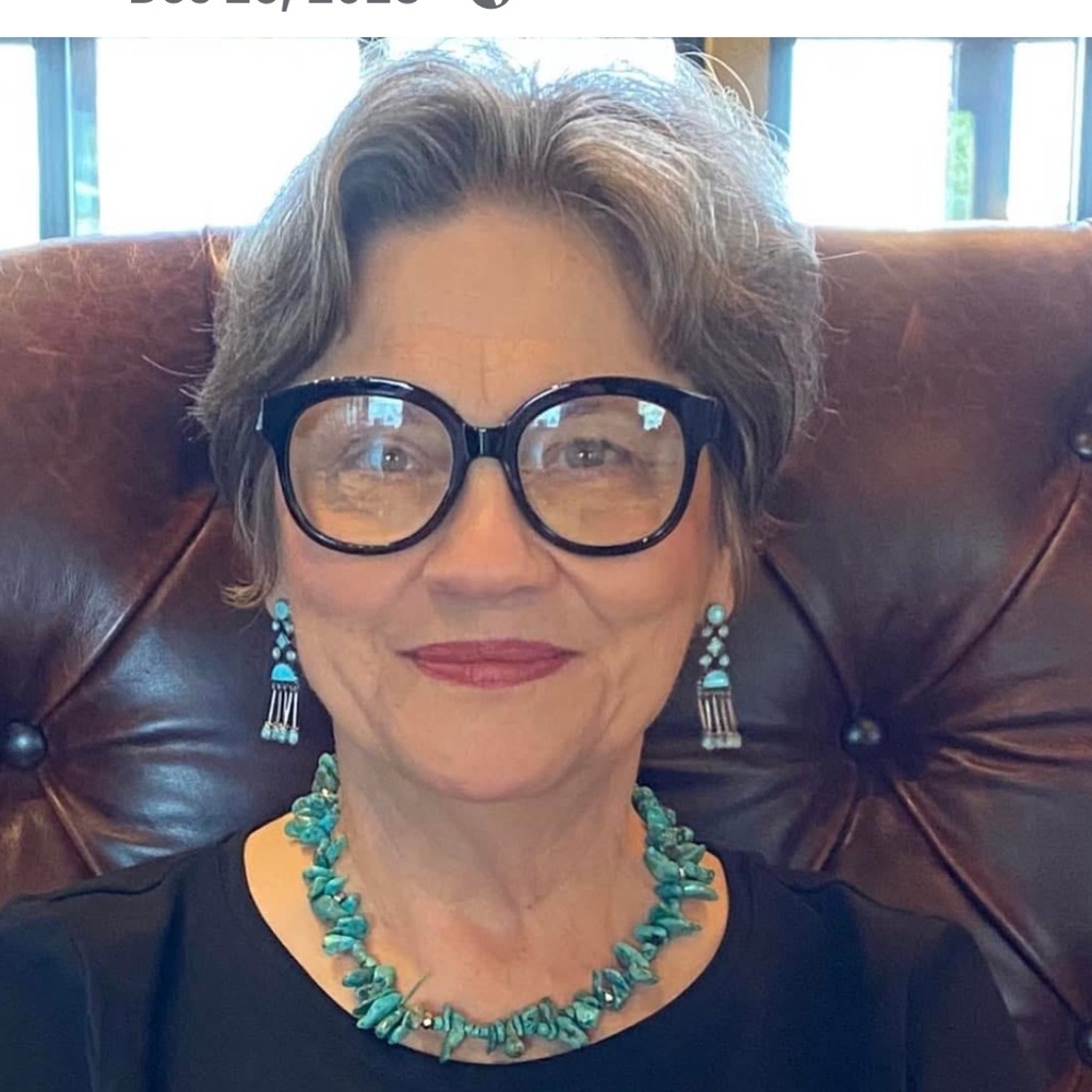 Meet your Posher, Carol